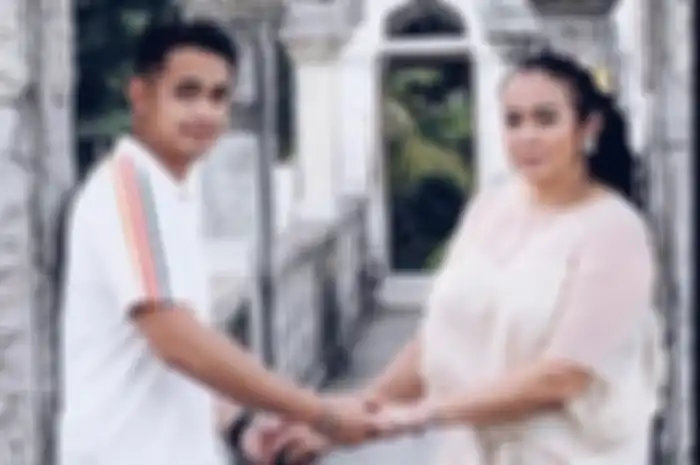Potret Ajun Perwira dan istrinya, Jennifer