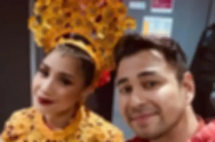 Tampil begitu memesona dengan balutan baju adat Minang, Nagita Slavina bikin netizen terpesona