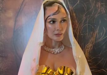 Luna Maya Jalani Ritual Ala Suzzanna Sebelum Syuting Film 'Suzzanna Malam Jumat Kliwon'
