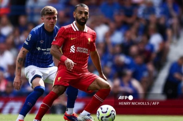 Aksi Mohamed Salah dalam laga Liverpool vs Ipswich pada laga Liga Inggris 2024-2025.