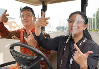 Gedung DPR Bolak-balik Dikepung Rakyat dan Dijadikan Tempat Demo, Boy William Bombardir Puan Maharani dengan Satu Pertanyaan Menohok: Sebetulnya Orang-orangnya Kerjanya Apa Sih?