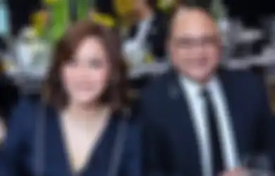 Diminta Suaminya Akrab dengan Ahmad Dhani, Maia Estianty Akhirnya Mau Foto Bareng Mantan Suaminya Saat Lamaran Aurel Hermansyah