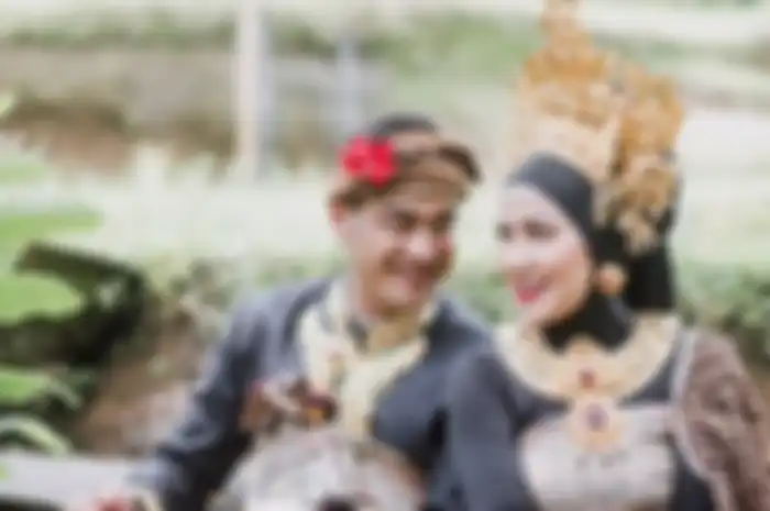 Ferry Irawan dan Venna Melinda resmi menjadi pasangan suami istri usai menikah di Bali pada Senin (7/3/2022).