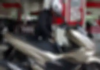 Masih Doyan Campur Bensin di Motor? Yuk Cari Tahu Efeknya ke Mesin
