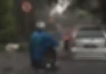 Jangan Sampai Motor Mogok, 5 Hal Penting Saat Melewati Jalanan yang Tergenang Banjir