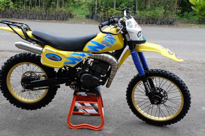 Suzuki TS125 simpel dan enak dilihat