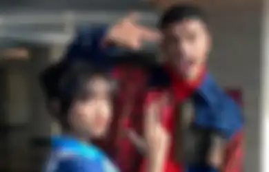 Acuhkan Suara Miring yang Sebut Tenar Jalur Musibah, Fuji dan Fadly Justru Kepergok Asik Hangout dengan Mayangsari, Netizen Gaduh Bandingkan dengan Mayang Anak Doddy Sudrajat
