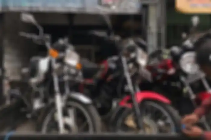 Dealer motor RX King all varian milik Arif King Priok.