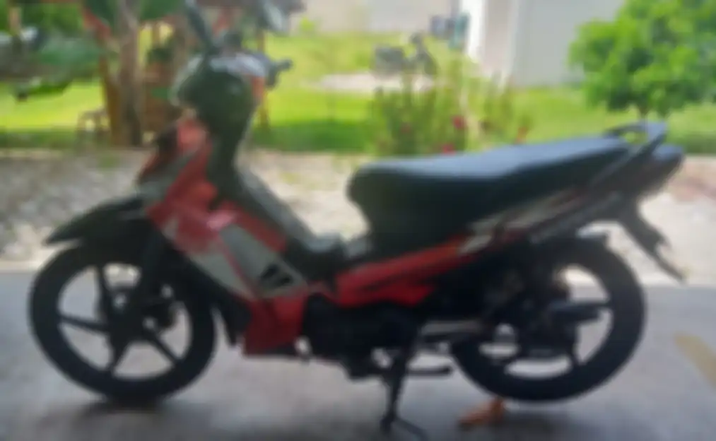 Kondisi motor murah 2023 Honda Supra X 125 rusak berat.