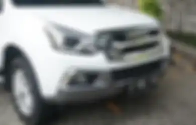 Wajib Tahu, Begini Cara Merawat Lapisan Krom Mobil Saat Musim Hujan