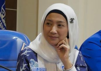 Tangisnya Pecah di Tengah Ramadan 2022, Desy Ratnasari Ungkap Kisah di Balik Kepergian sang Ibunda, Ngaku Sempat Video Call Sebelum Almarhumah Pergi ke Pangkuan Ilahi