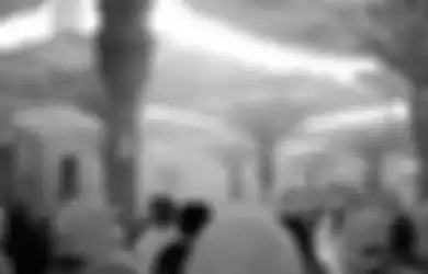 Amalan Doa Agar Bisa Umrah Ini Bisa Dibaca di Sepertiga Malam, Simak Hukum Pergi ke Tanah Suci Pakai Duit Hasil Pinjaman