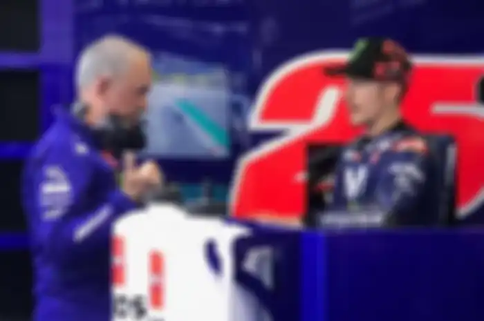 Ramon Forcada (kiri) dan Maverick Vinales.