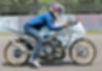 Kawasaki Ninja 150 Ini Diseting Untuk Turun Kelas Bebasan 500 Meter