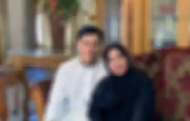 Muzdalifah Diisukan Bangkrut Sampai Jual Rumah Mewah Warisan Mendiang Suami, Anak Sulung Janda Nassar Bantu Jualan Kue, Fadel Islami: Kita Harus Menyempatkan Waktu