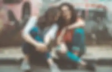 Tips Jalani LDR Sama Sahabat Biar Persahabatan Tetap Terjaga!
