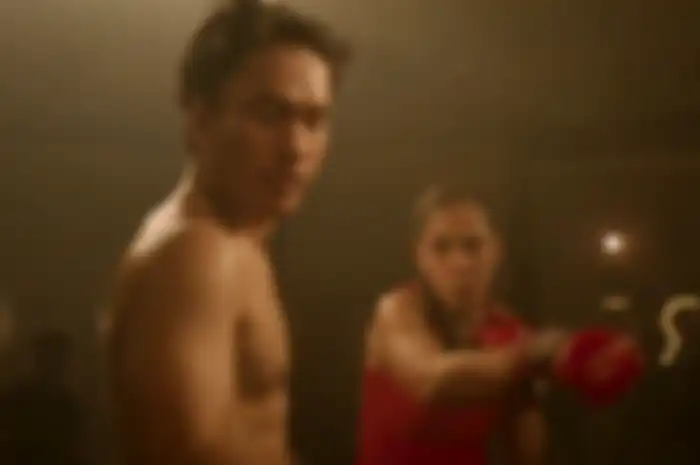 Randy Pangalila mengaku bangga bisa beradu akting bersama aktris Pevita Pearce di film 'Sri Asih'.