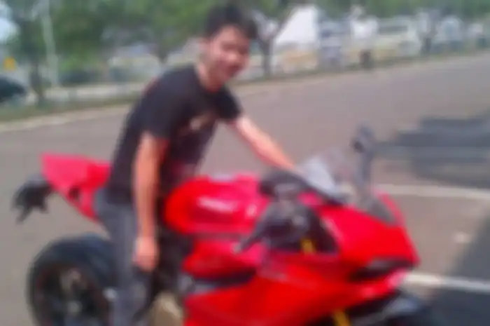 Kevin Sanjaya tunggangi Ducati Panigale 1299