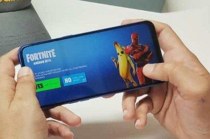 Ilustrasi main Fortnite di perangkat mobile