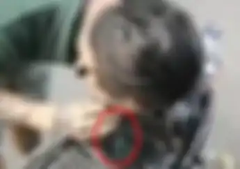 Bocah Ngapa Ya? Video Nyedot Bensin Pakai Sedotan Bukannya Slang