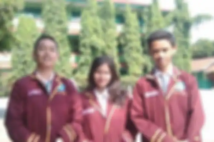 Siswa dan siswi SMAN 113 yang menjadi driver Vo-Jek