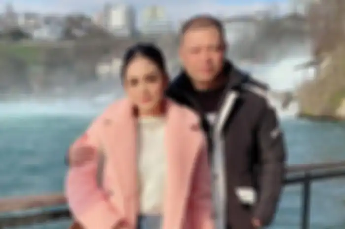 Kepergok Kerap Diam dan Tegang Saat Klarifikasi Hubungannya dengan Aurel dan Azriel, Isi Hati Krisdayanti yang Sebenarnya Dibongkar oleh Pakar Ekspresi!