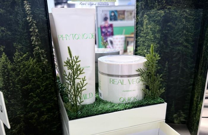 Dua produk pembersih vegan dari Klavuu.