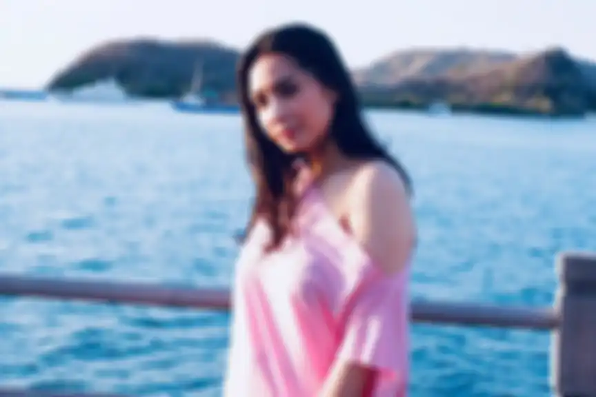 Modis Bak ABG! Intip Gaya Denim on Denim Nagita Slavina Saat Liburan ke New Zealand