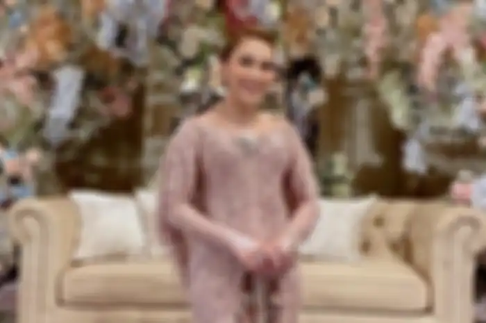 Ayu Ting Ting.