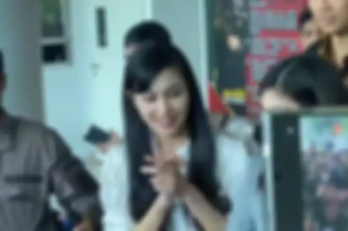 Sandra Dewi dijumpai di Kejaksaan Agung Republik Indonesia usai pemeriksaan, Kamis (4/4/2024).  