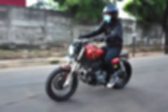 Honda Tiger 4 silinder ini kapasitas mesinnya hampir 800 cc
