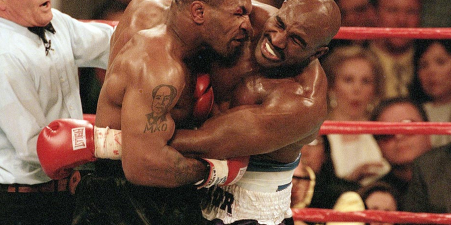 Tak Ada Mike Tyson, Inilah 2 Petinju Terkeras Versi Evander Holyfield