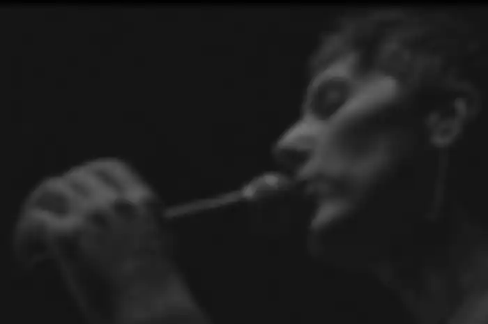Video klip Bring Me The Horizon - mother tongue