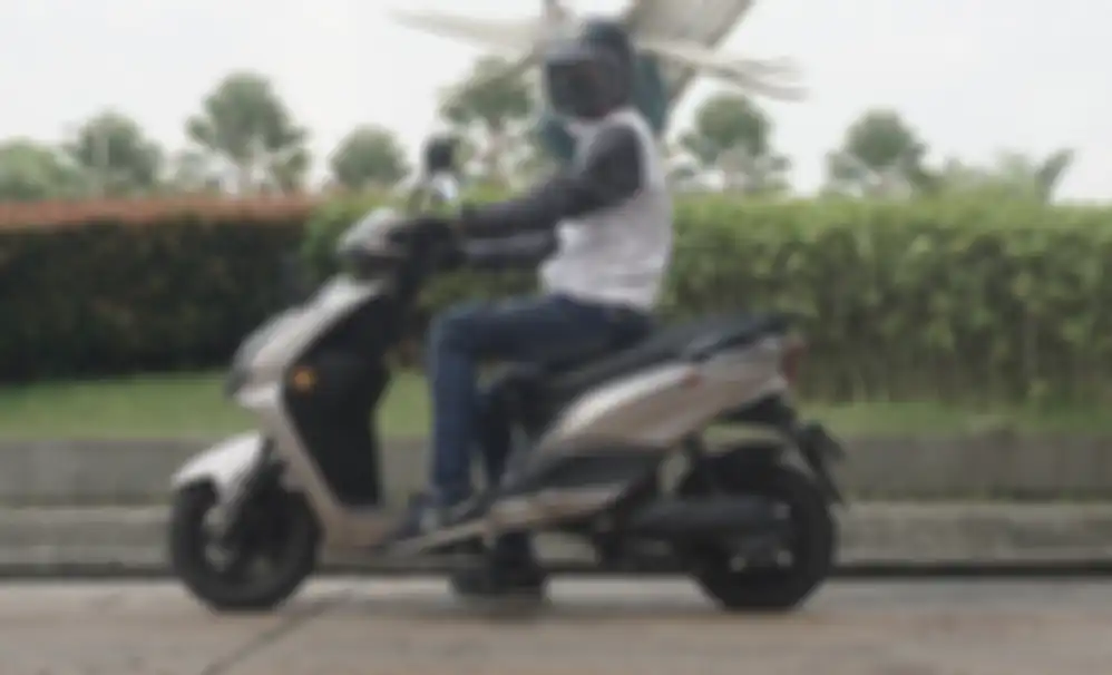 Rakata X5 jika dilihat dari sisi kiri