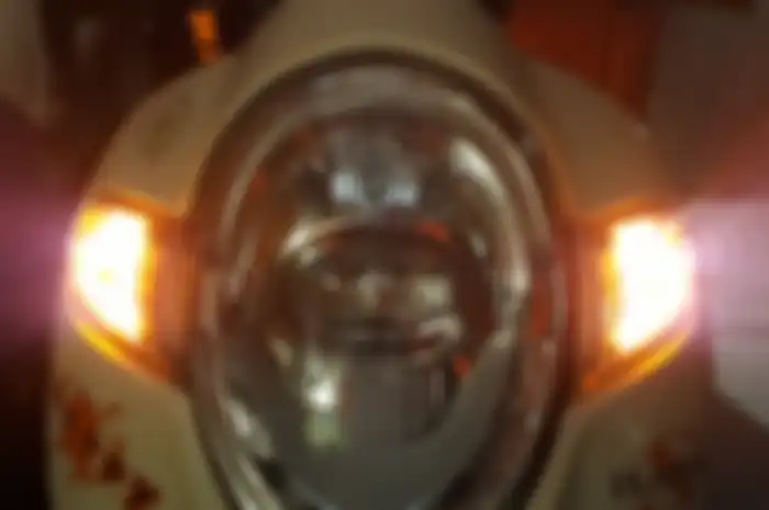 Ilustrasi lampu sein motor