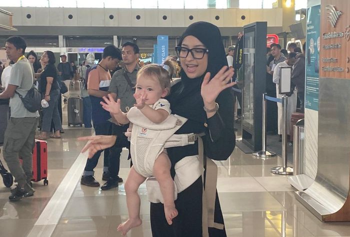 Jennifer Coppen dan Kamari saat ditemui di Bandara Soekarno-Hatta, Tangerang, Banten, Selasa (17/9/2024).