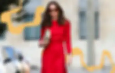 Modis! 7 Ide Outfit Warna Merah Buat Menikmati Momen Akhir Tahun 2023