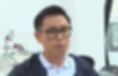 Pantas Santai Dihujat Usai Disebut Jadi Saksi Pernikahan Siri Raffi Ahmad dan Ayu Ting Ting, Terungkap Tabiat Pelawak Senior Ini di Belakang Layar, Satpam Rumah Bongkar Fakta Mengejutkan!