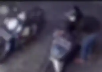 Cuma 30 Detik Motor Honda BeAT Hilang, Aksi Maling Motor di Duren Sawit Tak Disadari Warga