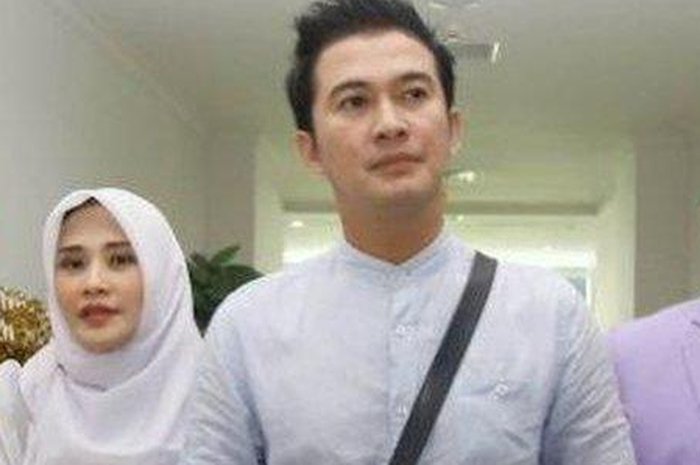 Tak laku lagi di TV, begini cara Mandala Shoji cari sesuap nasi usai bebas dari bui.
