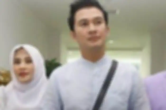Tak laku lagi di TV, begini cara Mandala Shoji cari sesuap nasi usai bebas dari bui.