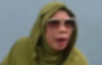 Sudah Diselingkuhi dan Tak Pernah Dinafkahi, Adik Kandung Mandra Ini Hidup Penuh Pilu Selama Berumah Tangga, Sang Suami Hobi Ngintip ART Mandi dan Berlaku Tak Senonoh ke Para Pembantu