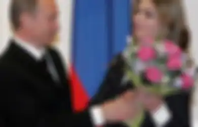 GEGER! Pacar Rahasia Vladimir Putin Hamil Anak Perempuan di Tengah Perang, Presiden Rusia Disebut Tak Senang, Ada Apa?