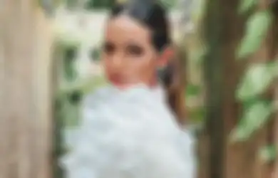 Seranjang Bertiga, Nia Ramadhani Ngaku Kerap Tidur Bareng Mertuanya: Aneh Nggak Sih
