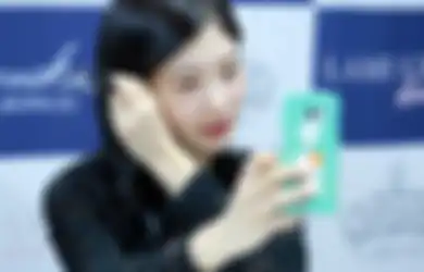 Mengalami 3 Tanda Aneh Ini? Artinya Kita Berlebihan Stalking Gebetan