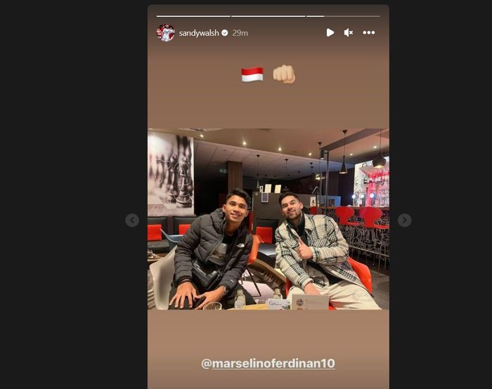 Tangkapan layar dari laman Instagram Sandy Walsh saat bertemu dengan Marselino Ferdinan, Jumat (27/1).