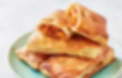 Resep Mini Apple Pie Kudapan yang Renyah dan Manis Sekali Hap!
