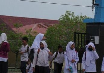 Kebijakan Pembelajaran Jarak Jauh yang Diterapkan Pemerintah Dinilai masih Kurang Efektif karena Masih Banyak Siswa di Kampung yang tidak Punya HP