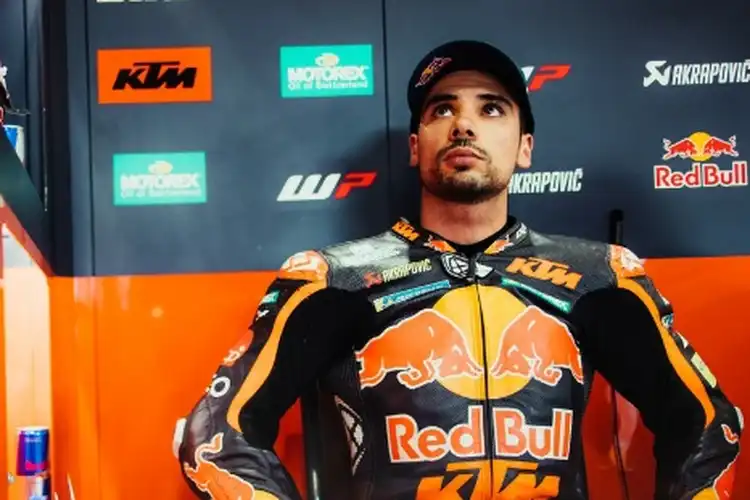 Juara MotoGP Indonesia 2022 Yang Nikah Sama Adik Sendiri, Bikin Acara Mirip Parade MotoGP Di Jakarta
