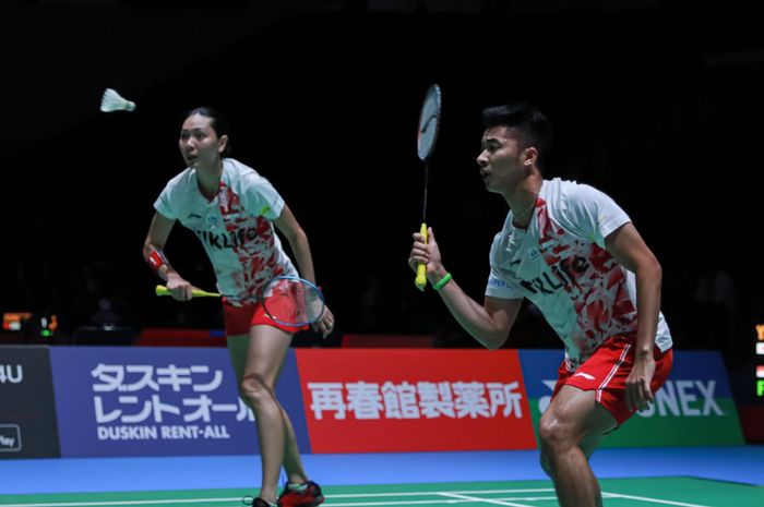 Pasangan ganda campuran Indonesia, Dejan Ferdinansyah/Gloria Emanuelle Widjaja, pada babak pertama Japan Open 2023 di Yoyogi National Gymnasium, Rabu (26/7/2023).